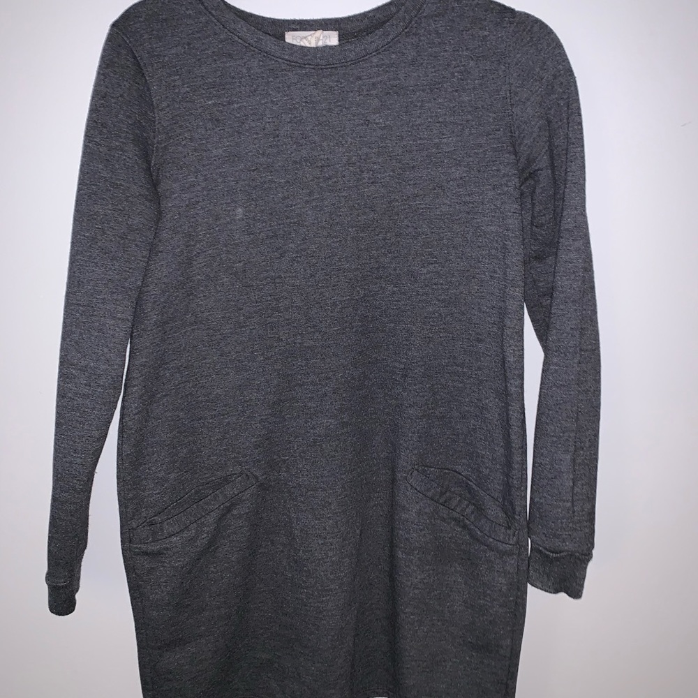 🤍 Soft long sleeve dress with pockets